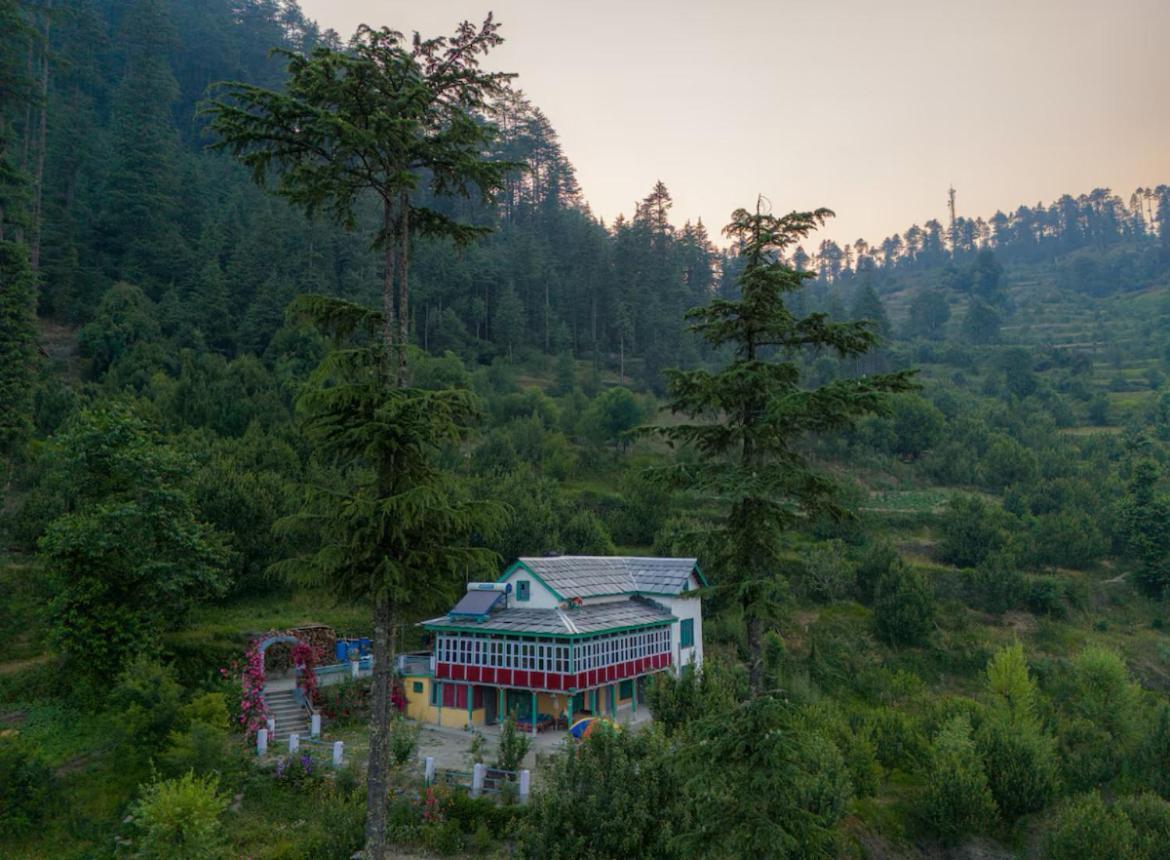 ホテル Mountain Eyrie Banjār エクステリア 写真